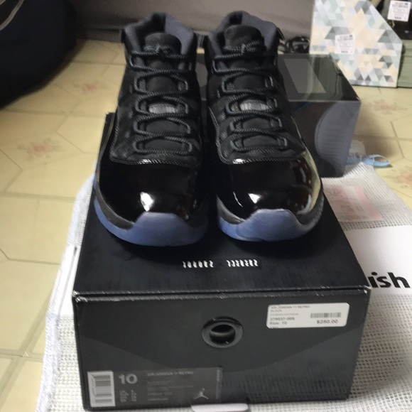 Nike Air Jordan Retro 11 - Picture 2 of 7